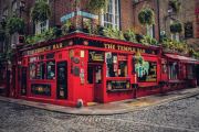 TEMPLE-BAR-PUB-by-leonhard-niederwimmer-yqWPwxhyYqs-unsplash